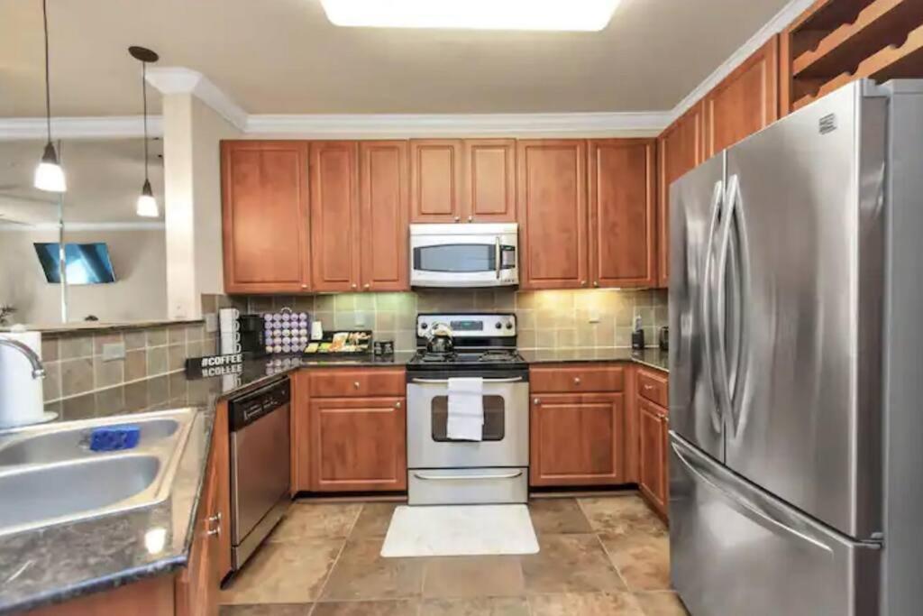 Modern Condo Near Texas Medical Center W Free Parking Houston Zewnętrze zdjęcie